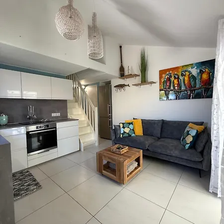 Maison 3 Front De פרונטיניאן